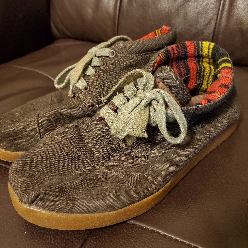 Men's Toms
